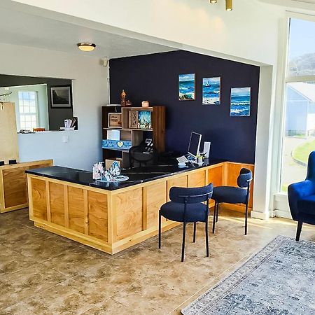 Oyo Waves Hotel Newport Or - Nye Beach Екстер'єр фото